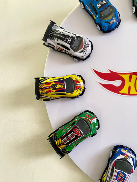 .Hot Wheels Sports Car Wall Clock 13 Inch | 12 Die-Cast Cars | Racing Car Room Decor
